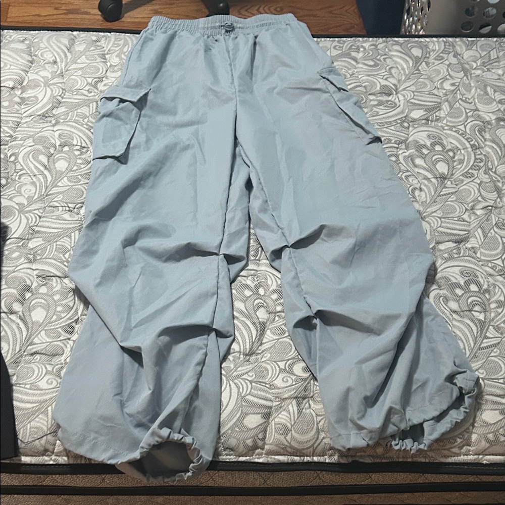 Girl’s Light Gray Cargo Pants